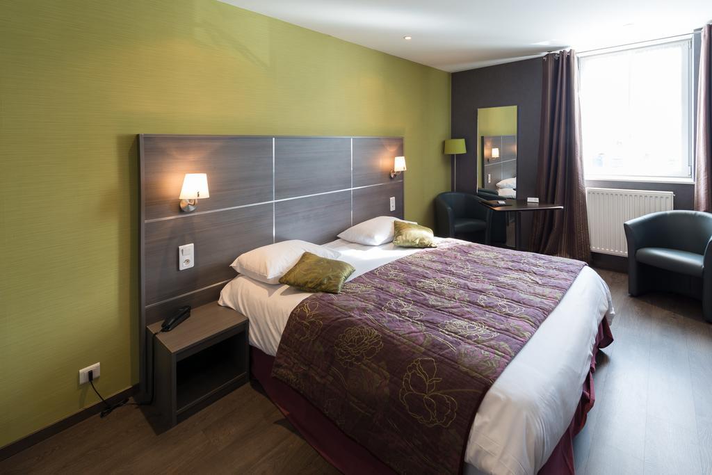 Hotel Saint-Pierre ポンタルリエ 部屋 写真